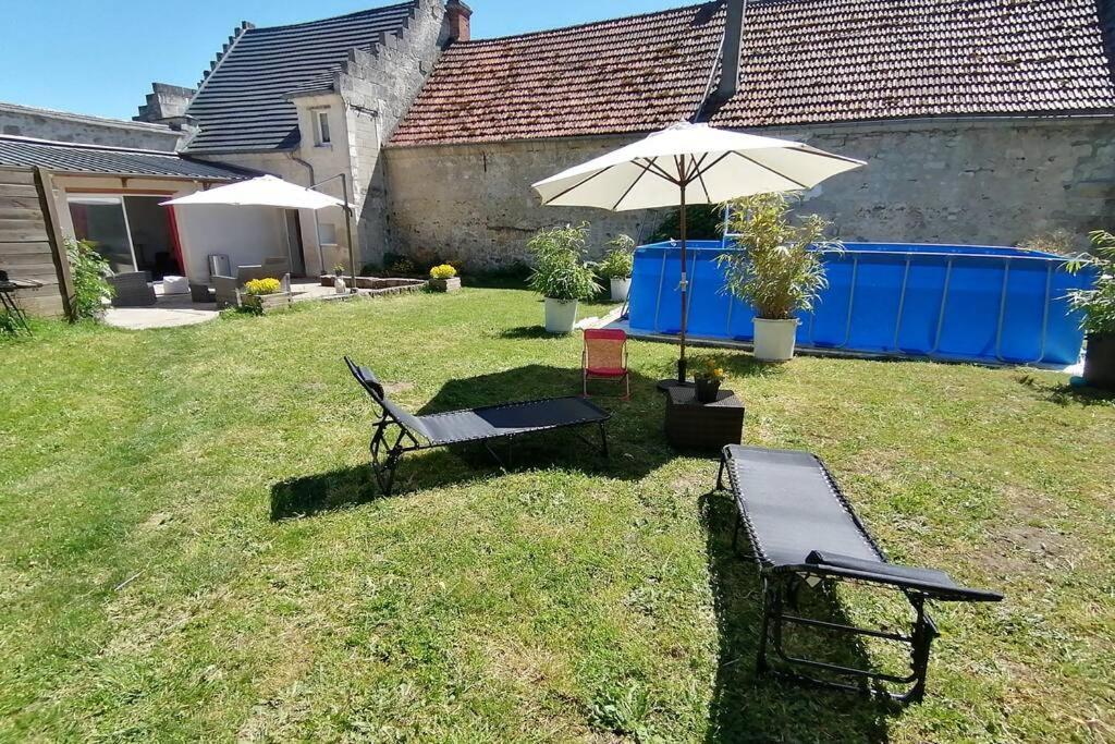 Maison Chaleureuse Et De Detente Avec Piscine Et Spa Chassemy Exterior foto